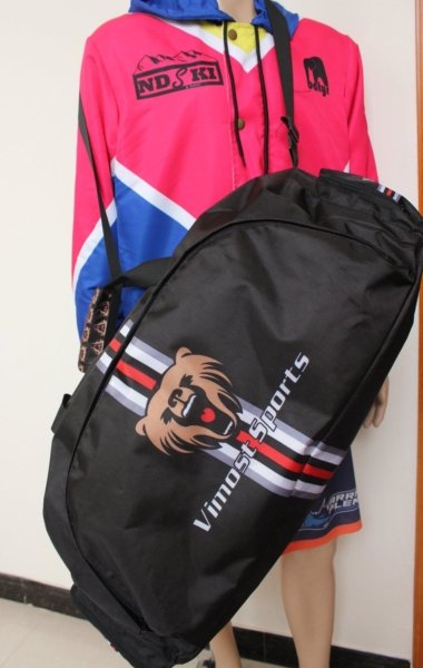4. Duffle bags 4. Duffle bags